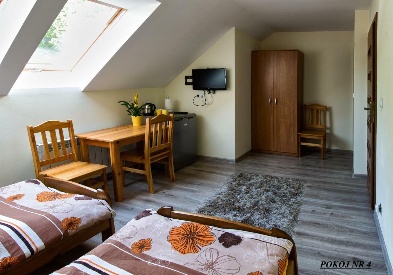 Domki I Pokoje U Borsa Lesko Luaran gambar